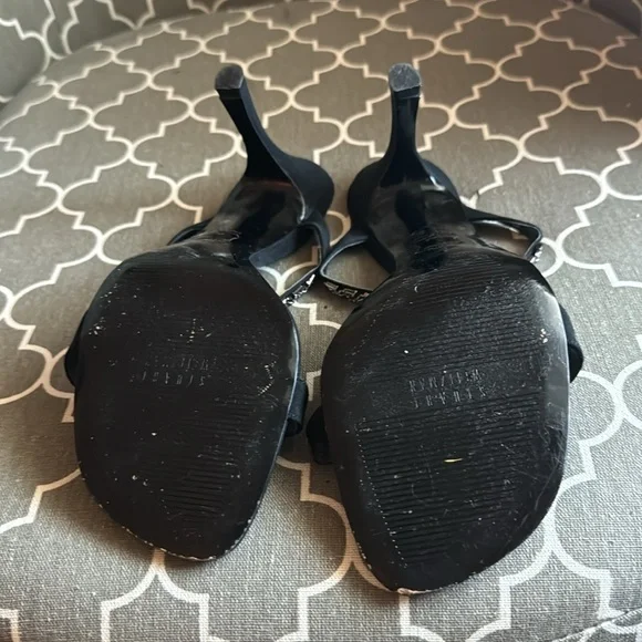 StuartWeitzman Size 9. Black and silver sandals - Picture 3 of 8